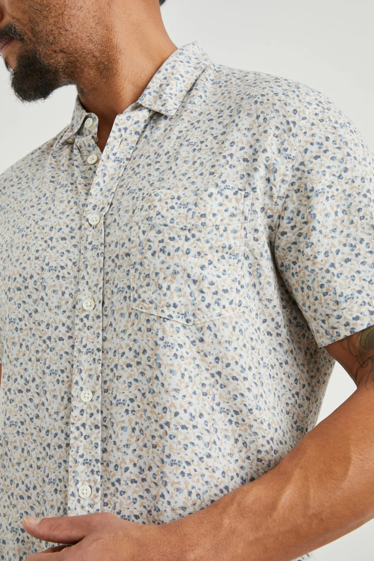 CARSON SHIRT - SPRING BLOSSOM PARCHMENT|Rails Hot