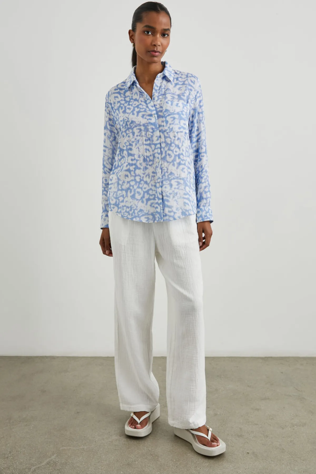 ELLIS SHIRT - BLUE DIFFUSED CHEETAH|Rails Online