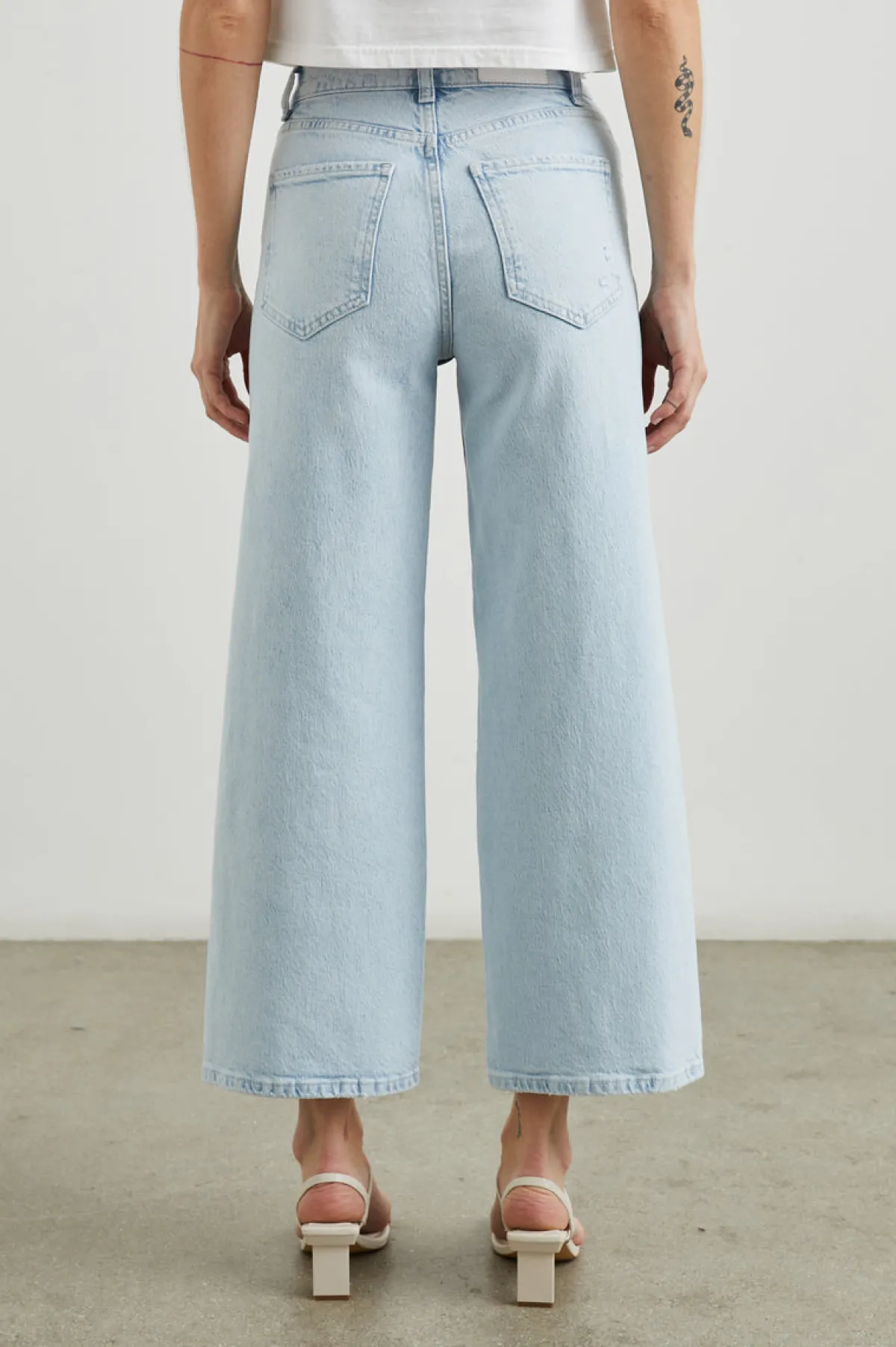 GETTY CROP WIDE LEG - OCEAN BREEZE DISTRESS|Rails Best