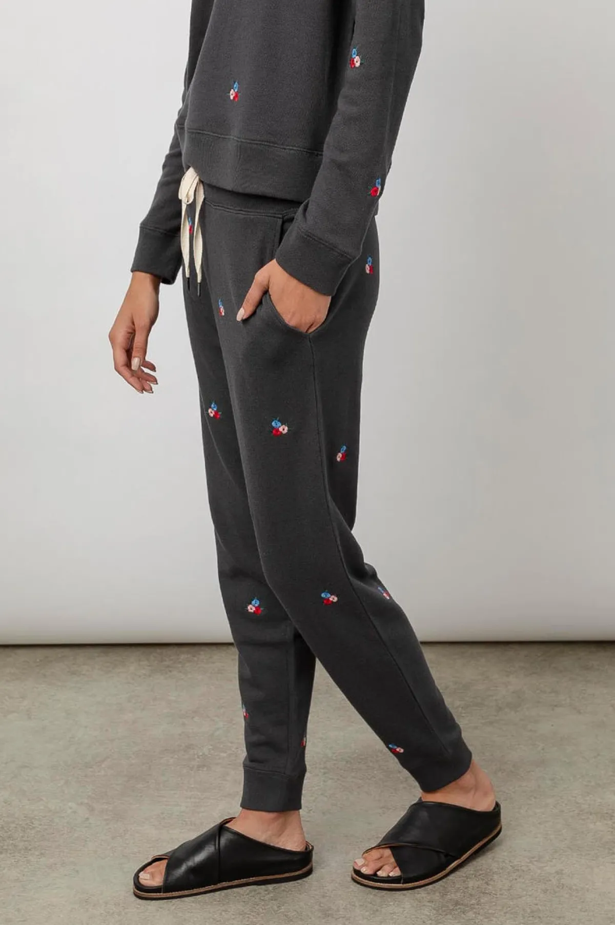 OAKLAND SWEATPANT - VINTAGE BLACK FLOWER BUDS|Rails Best Sale